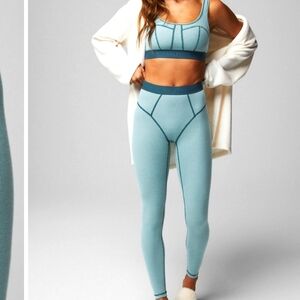 🆕️ fabletics • short waffle leggings in arctic wave with midnight wave stitch